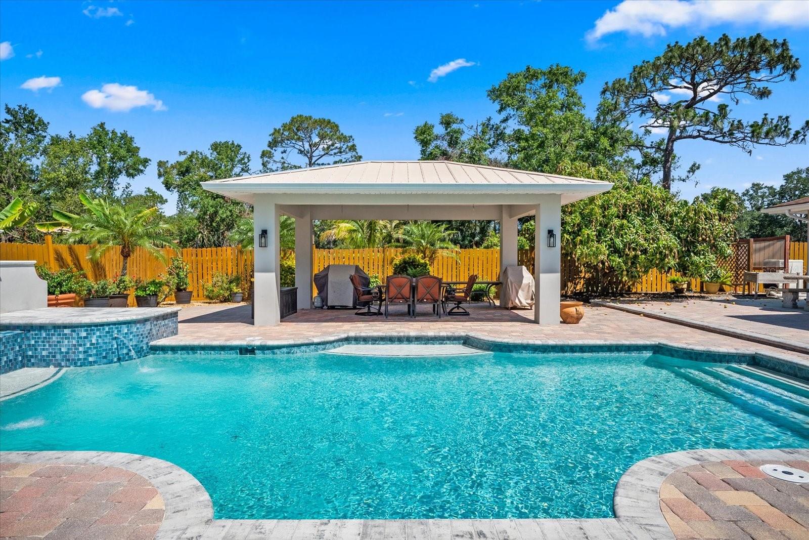 5603 RAVENWOOD DR, SARASOTA, FL, 34243