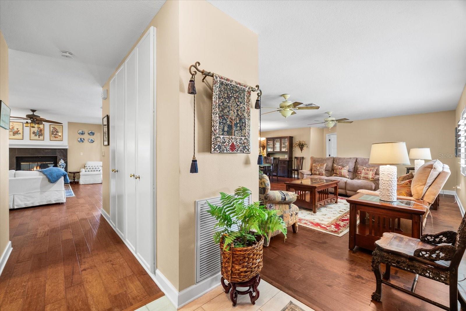 5603 RAVENWOOD DR, SARASOTA, FL, 34243