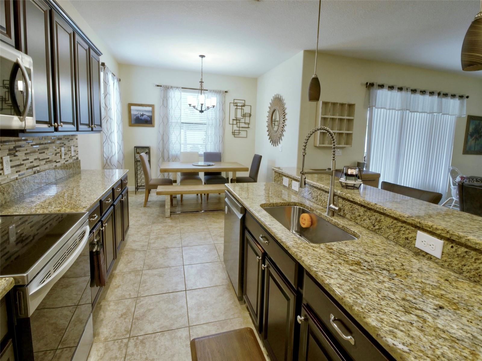 2888 SPRING BREEZE WAY, KISSIMMEE, FL, 34744