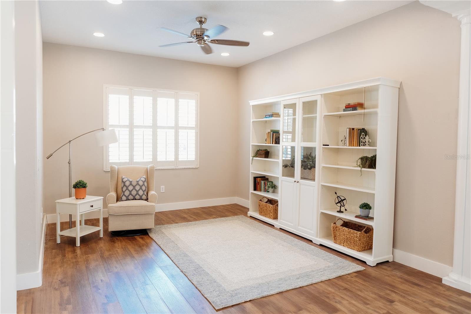 8338 OLD TOWN DR, TAMPA, FL, 33647