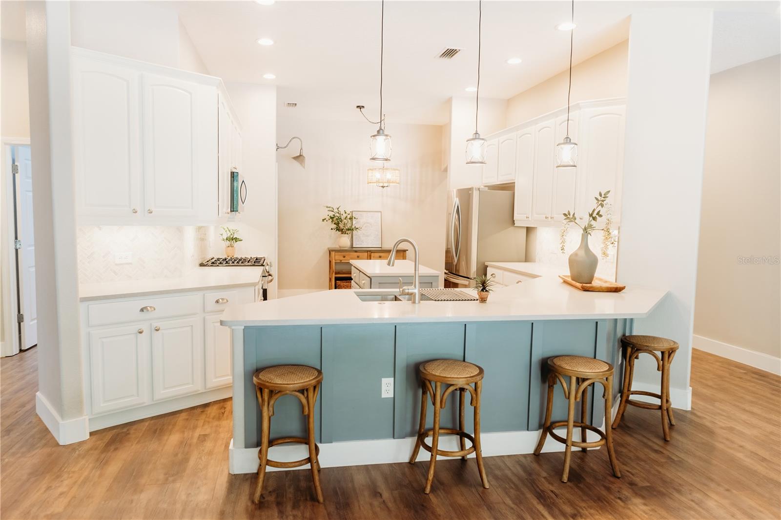 8338 OLD TOWN DR, TAMPA, FL, 33647