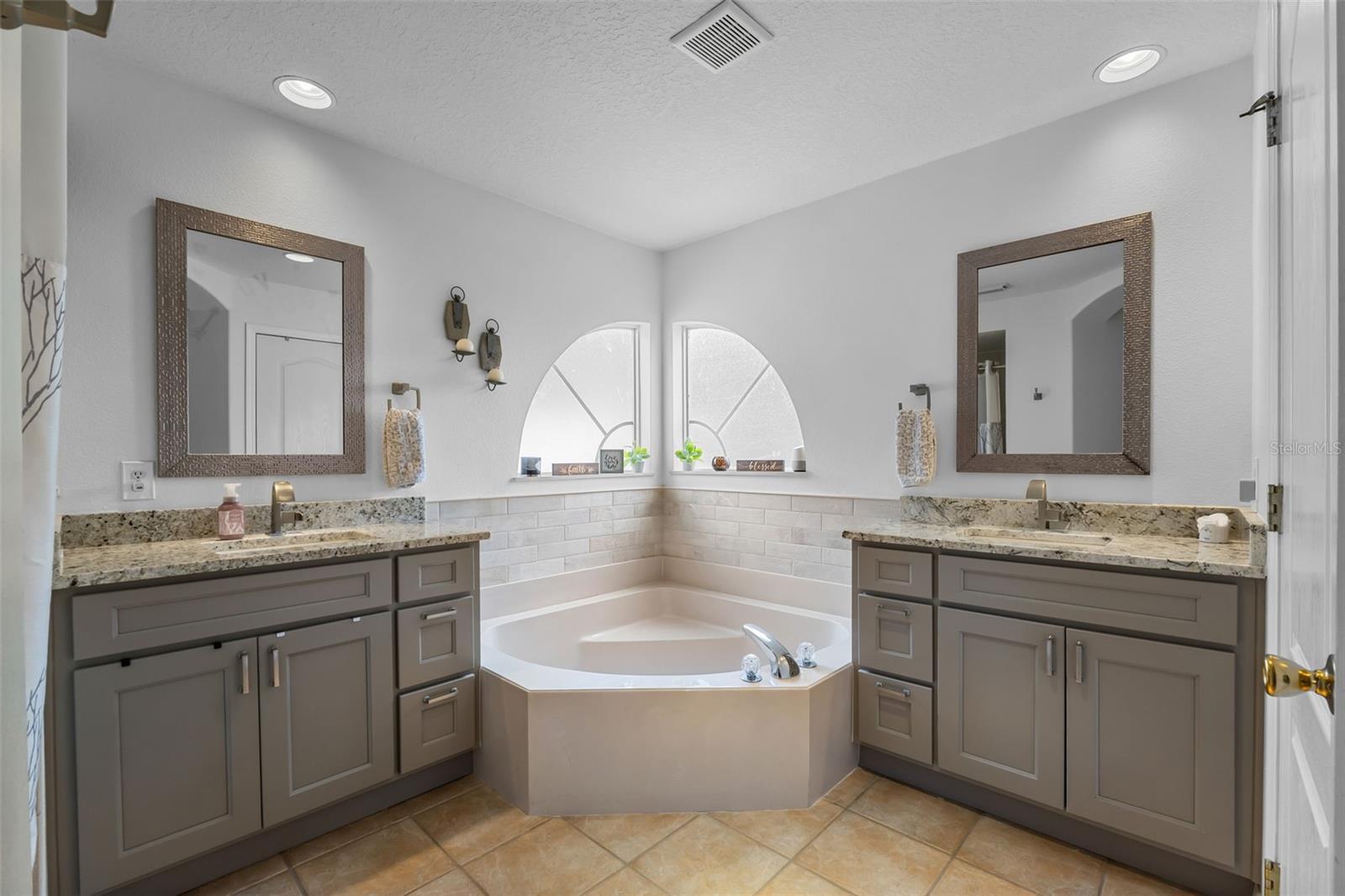 5321 LOS PALMA VISTA DR, ORLANDO, FL, 32837