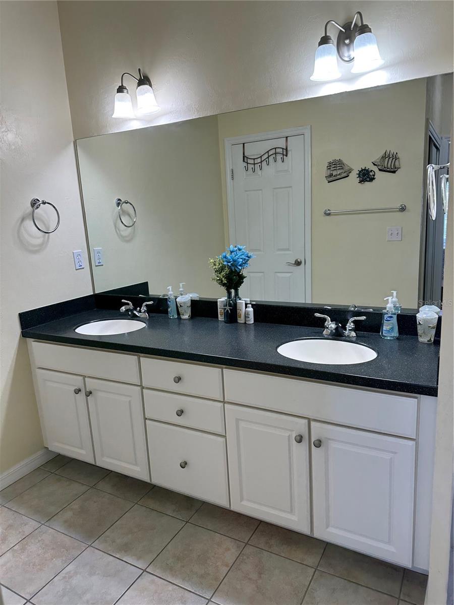 54 SE 910 AVE #210/3, SUWANNEE, FL, 32692