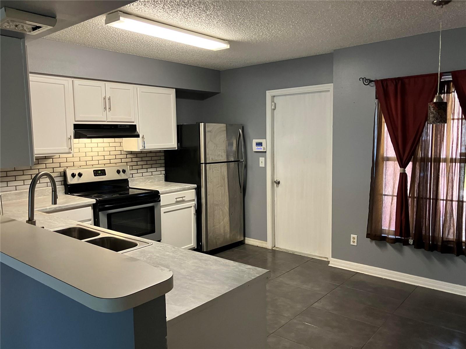 808 CHAMBERLAIN LOOP, LAKE WALES, FL, 33853