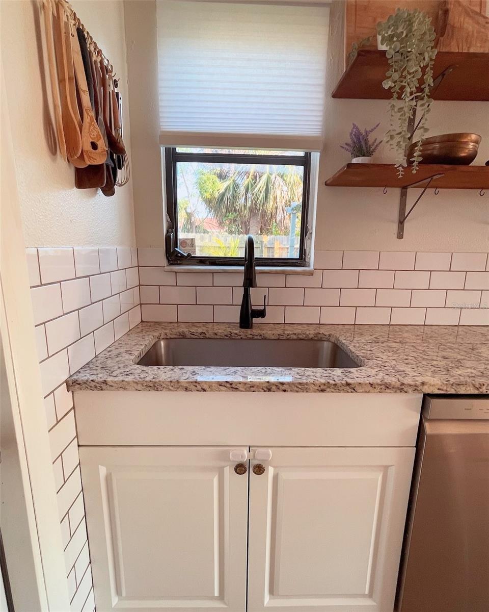 212 41ST ST S, ST PETERSBURG, FL, 33711