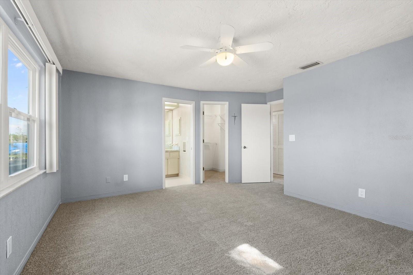 377 22ND AVE SE, ST PETERSBURG, FL, 33705
