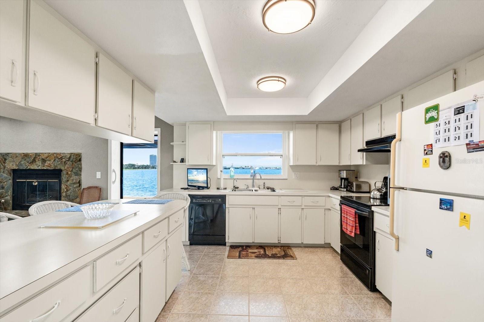 377 22ND AVE SE, ST PETERSBURG, FL, 33705