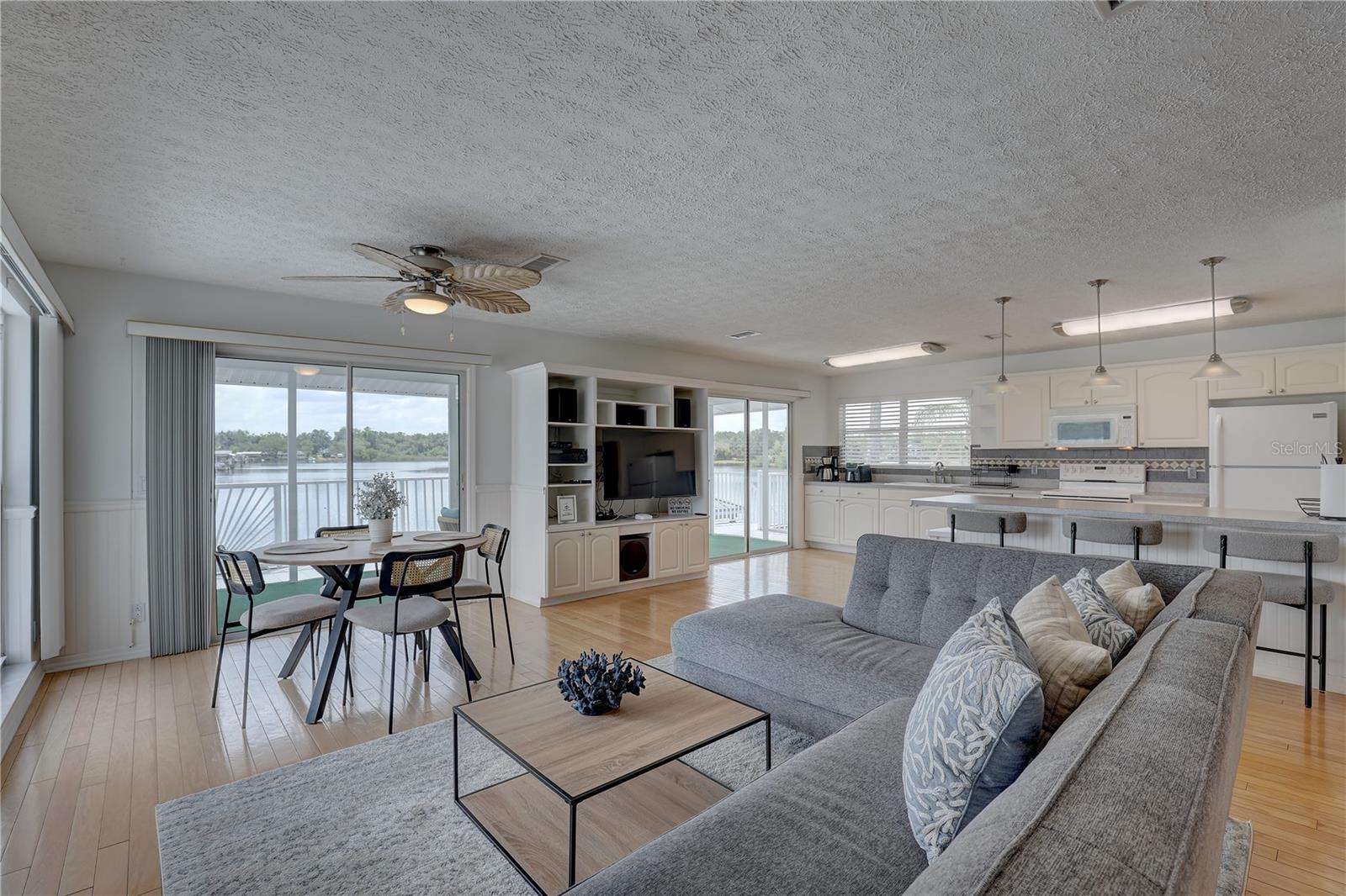 9914 ALAVISTA DR, GIBSONTON, FL, 33534