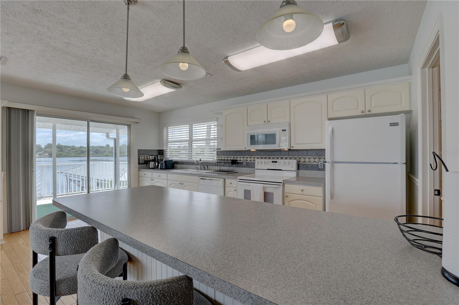 9914 ALAVISTA DR, GIBSONTON, FL, 33534