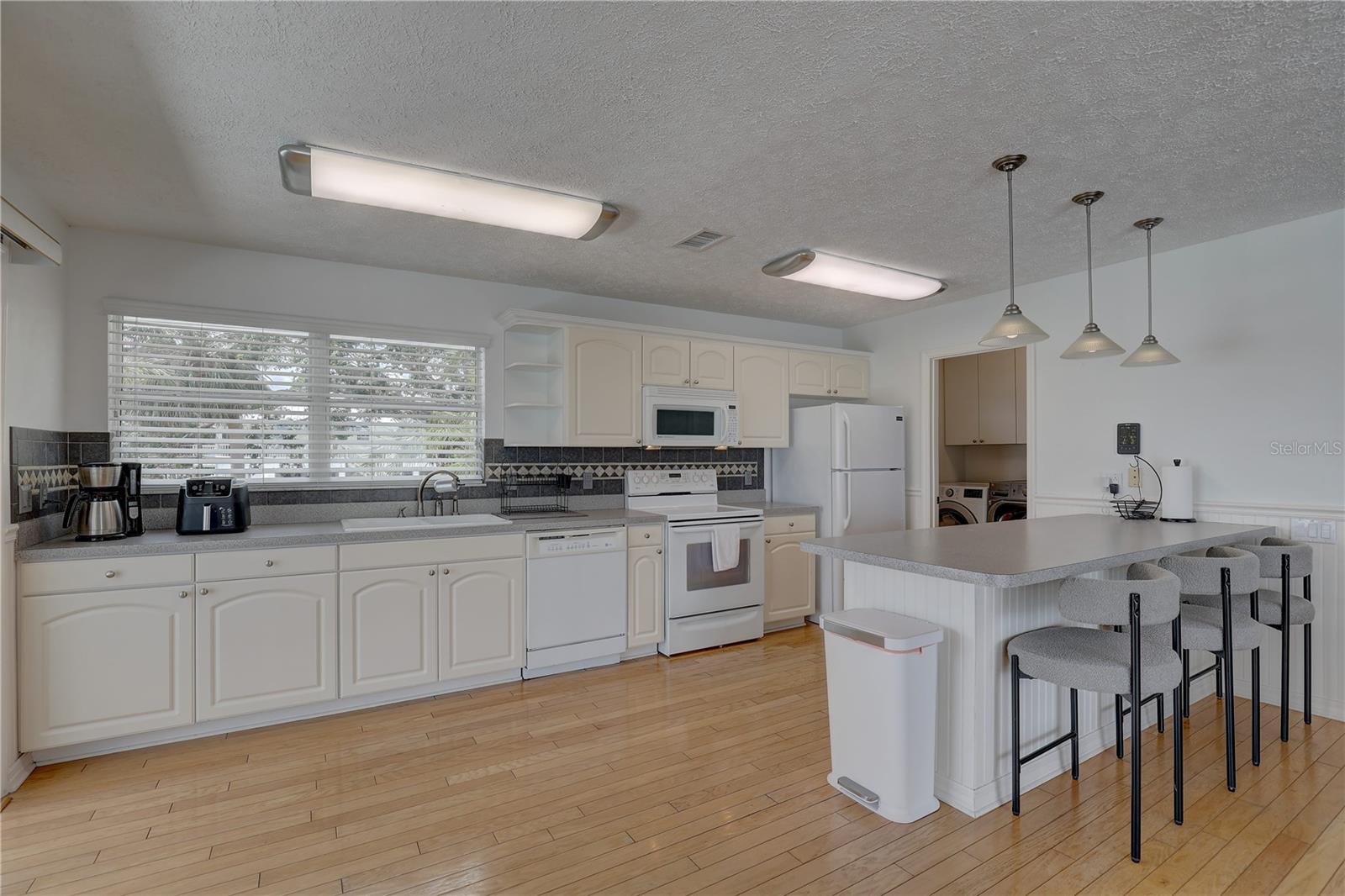 9914 ALAVISTA DR, GIBSONTON, FL, 33534