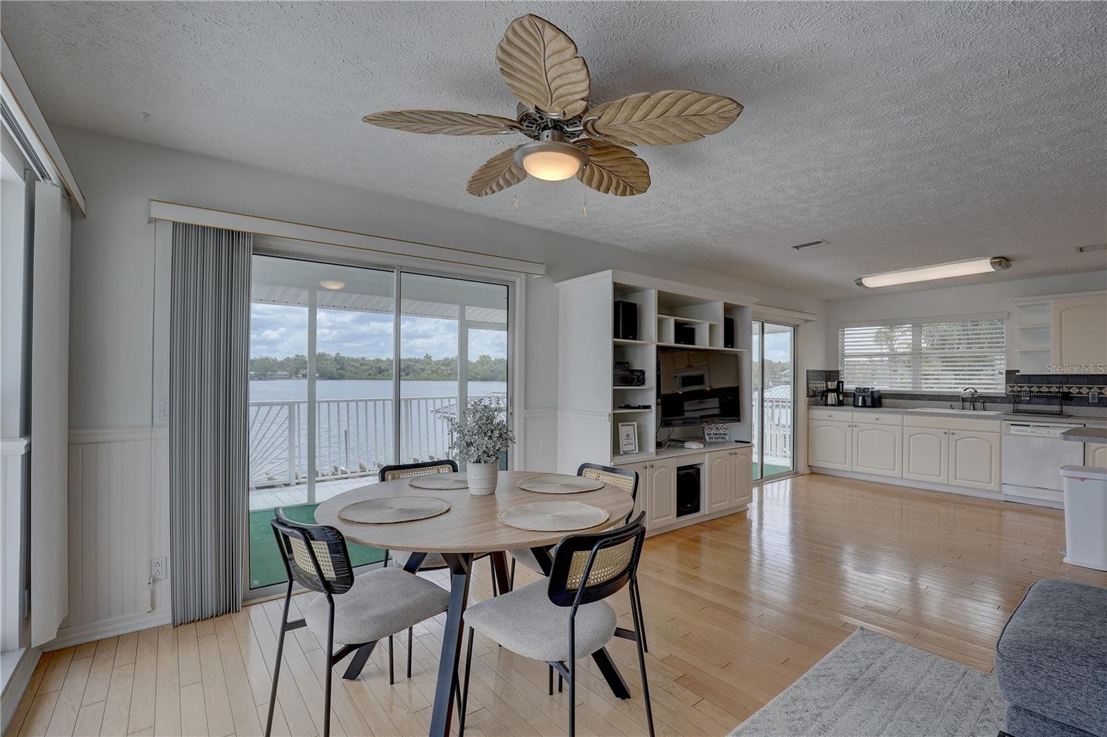 9914 ALAVISTA DR, GIBSONTON, FL, 33534