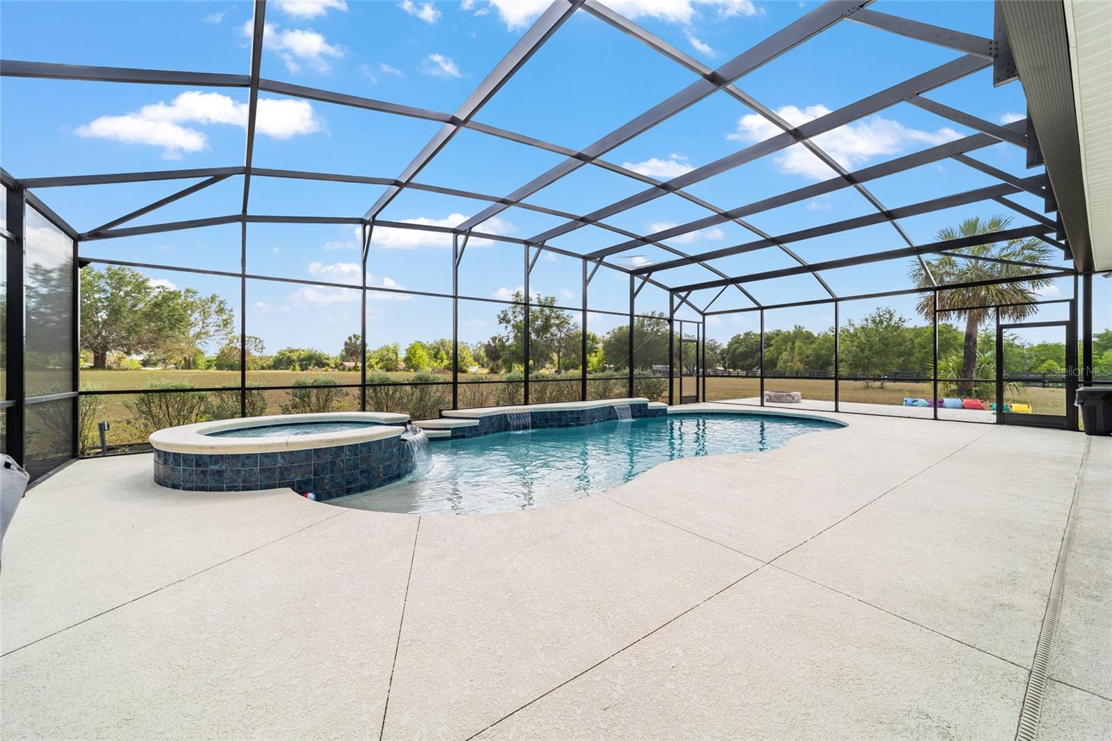 5489 NANTAHALA LN, LADY LAKE, FL, 32159