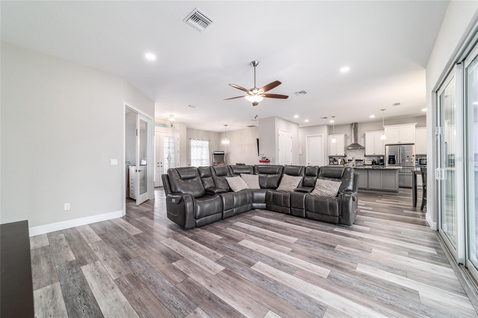 5489 NANTAHALA LN, LADY LAKE, FL, 32159