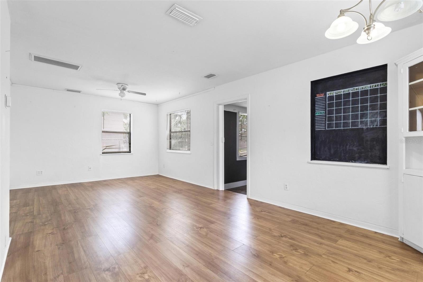 536 BRADDOCK ST S, ST PETERSBURG, FL, 33707