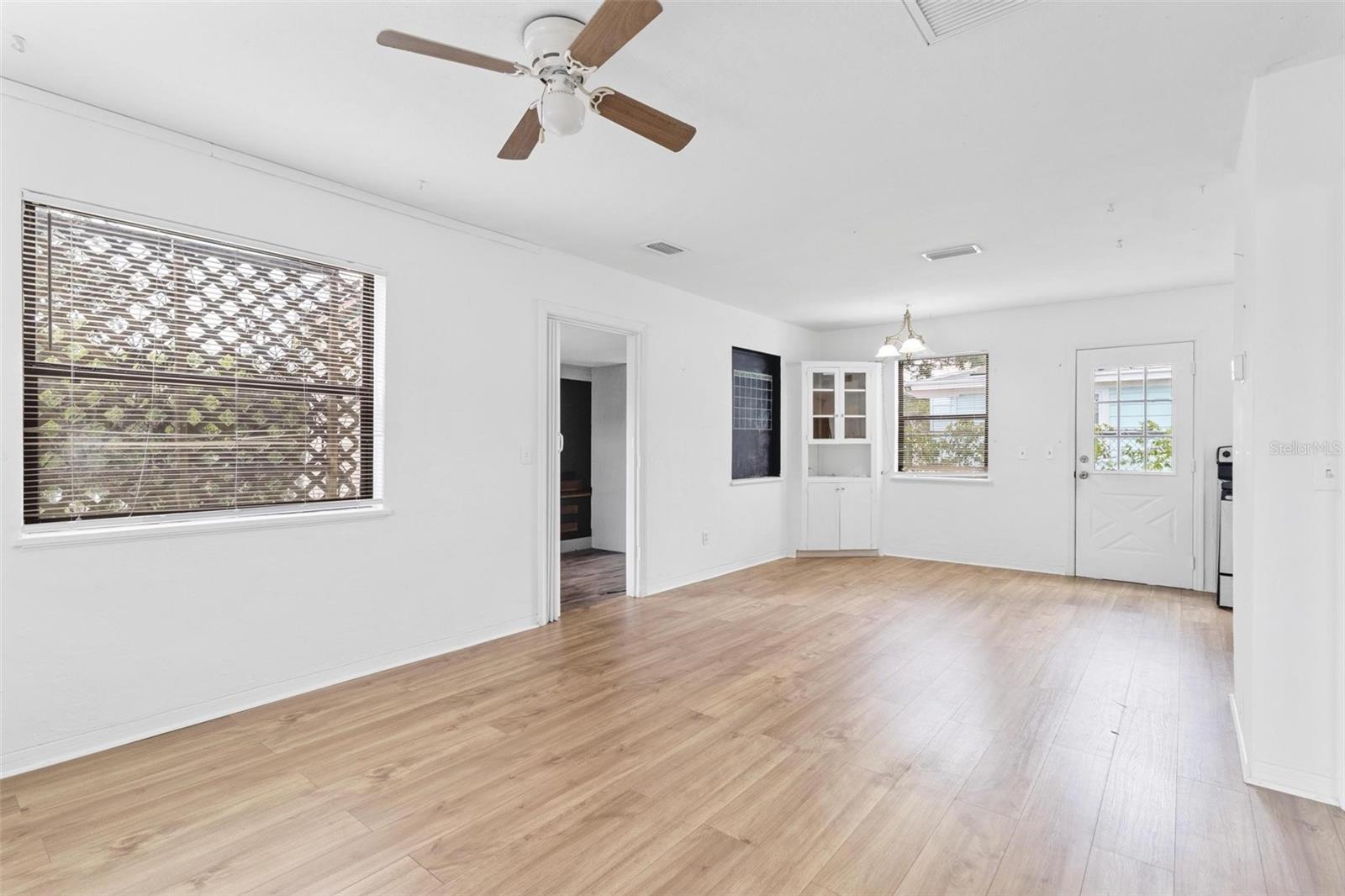 536 BRADDOCK ST S, ST PETERSBURG, FL, 33707