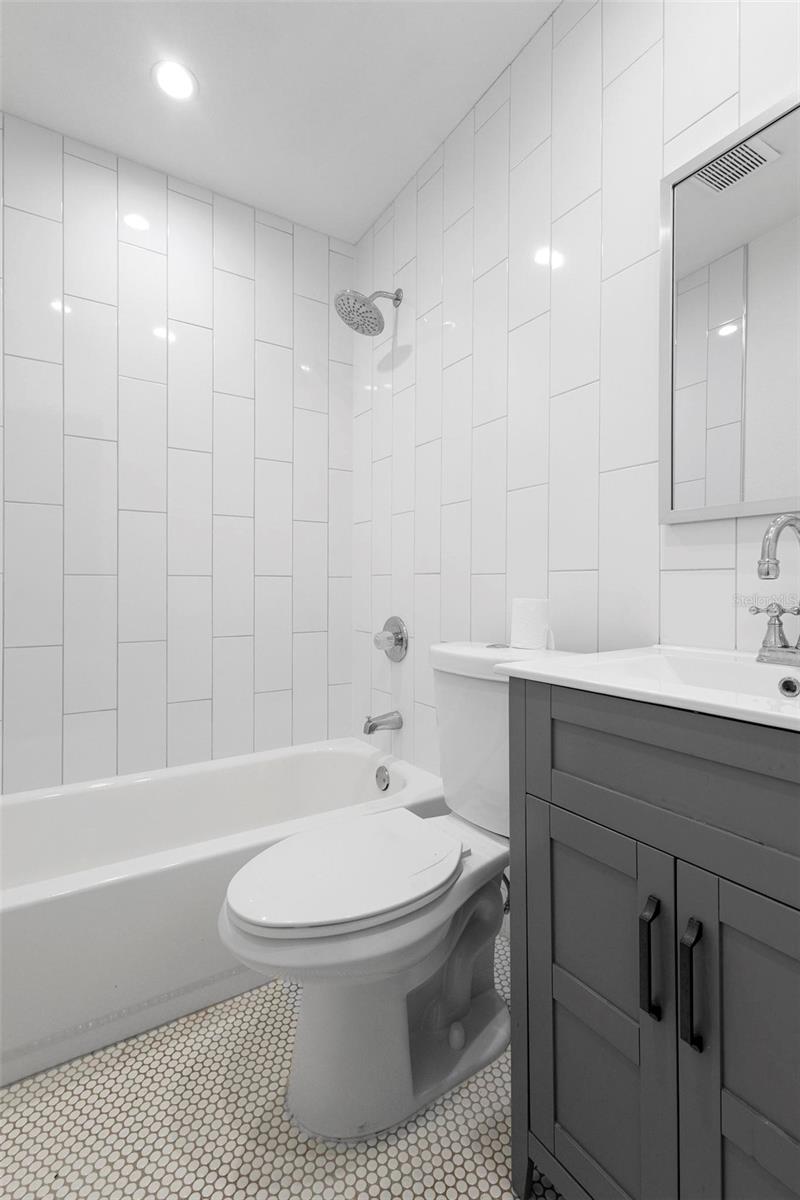 1239 VIRGINIA DR, ORLANDO, FL, 32803