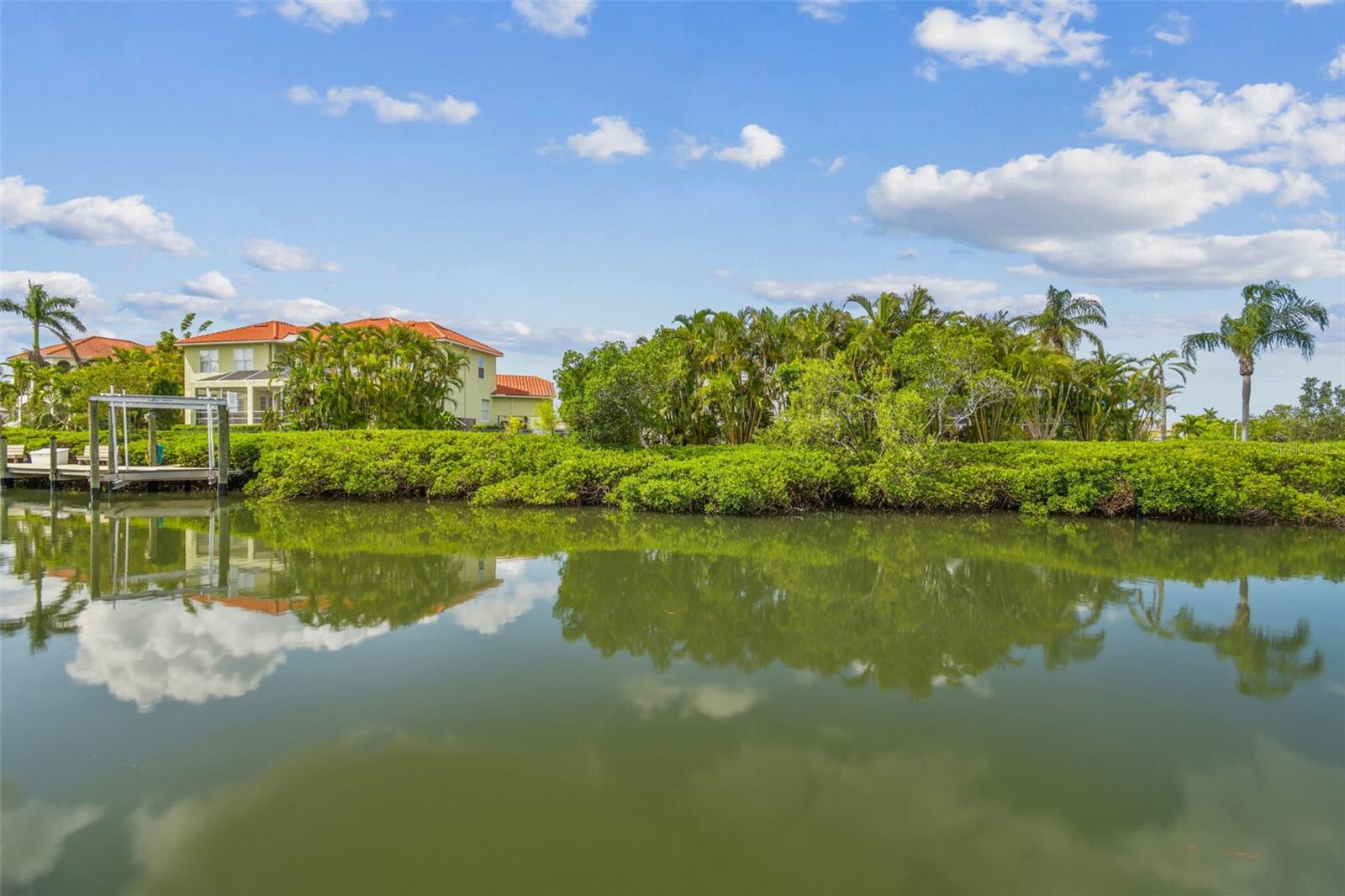 1326 APOLLO BEACH BLVD S, APOLLO BEACH, FL, 33572