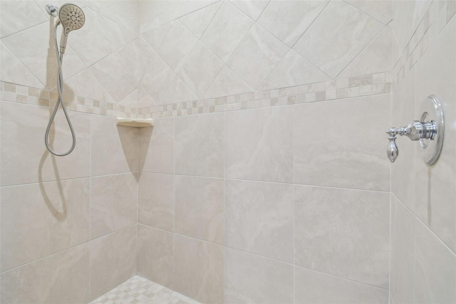 1326 APOLLO BEACH BLVD S, APOLLO BEACH, FL, 33572
