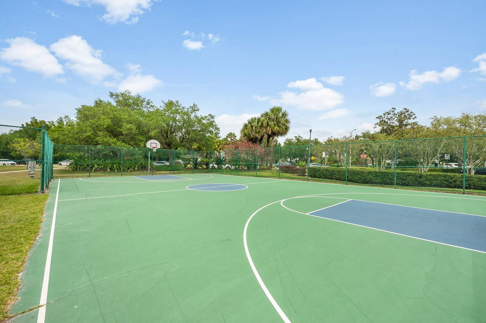 525 HARDWOOD CIR, ORLANDO, FL, 32828