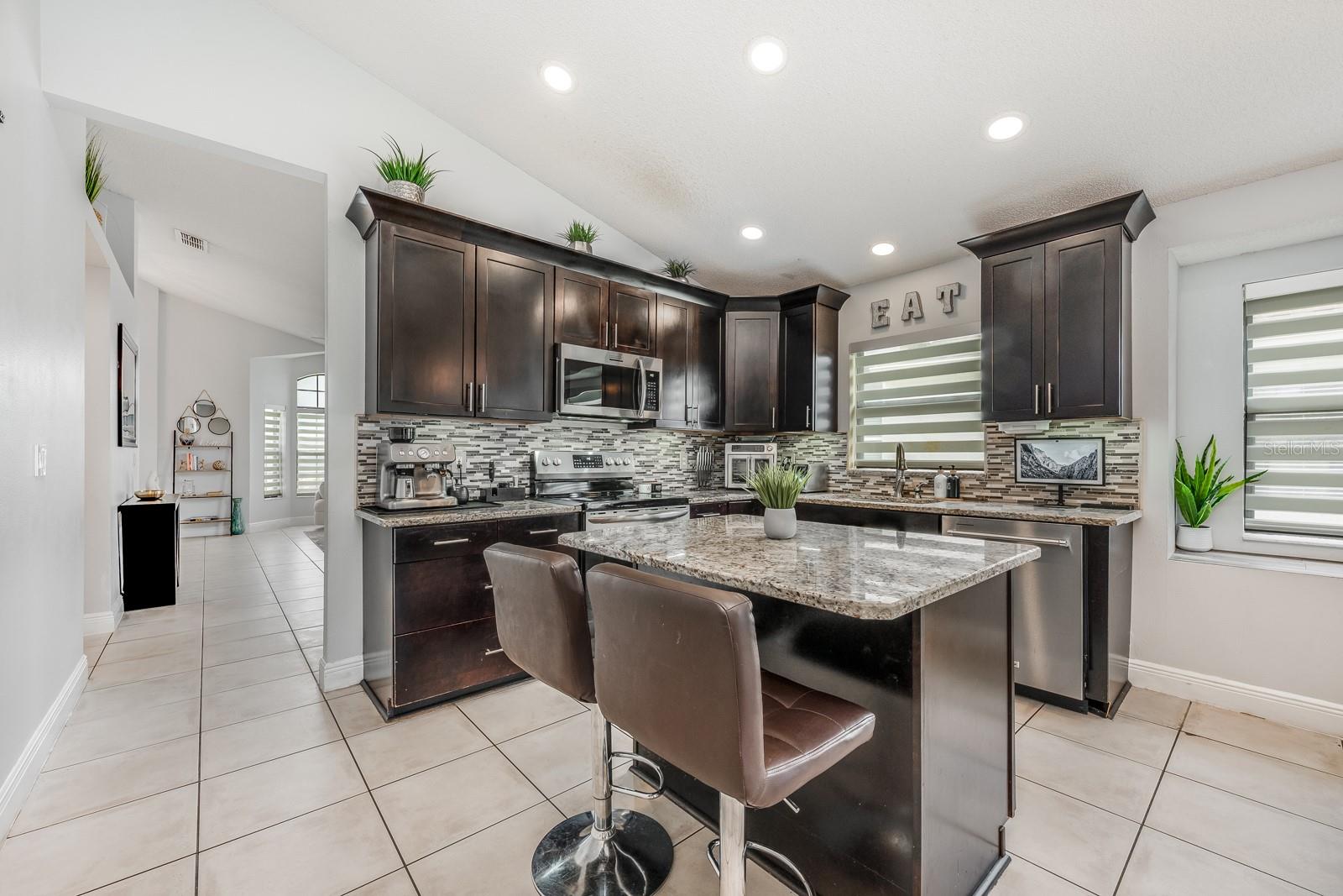 525 HARDWOOD CIR, ORLANDO, FL, 32828