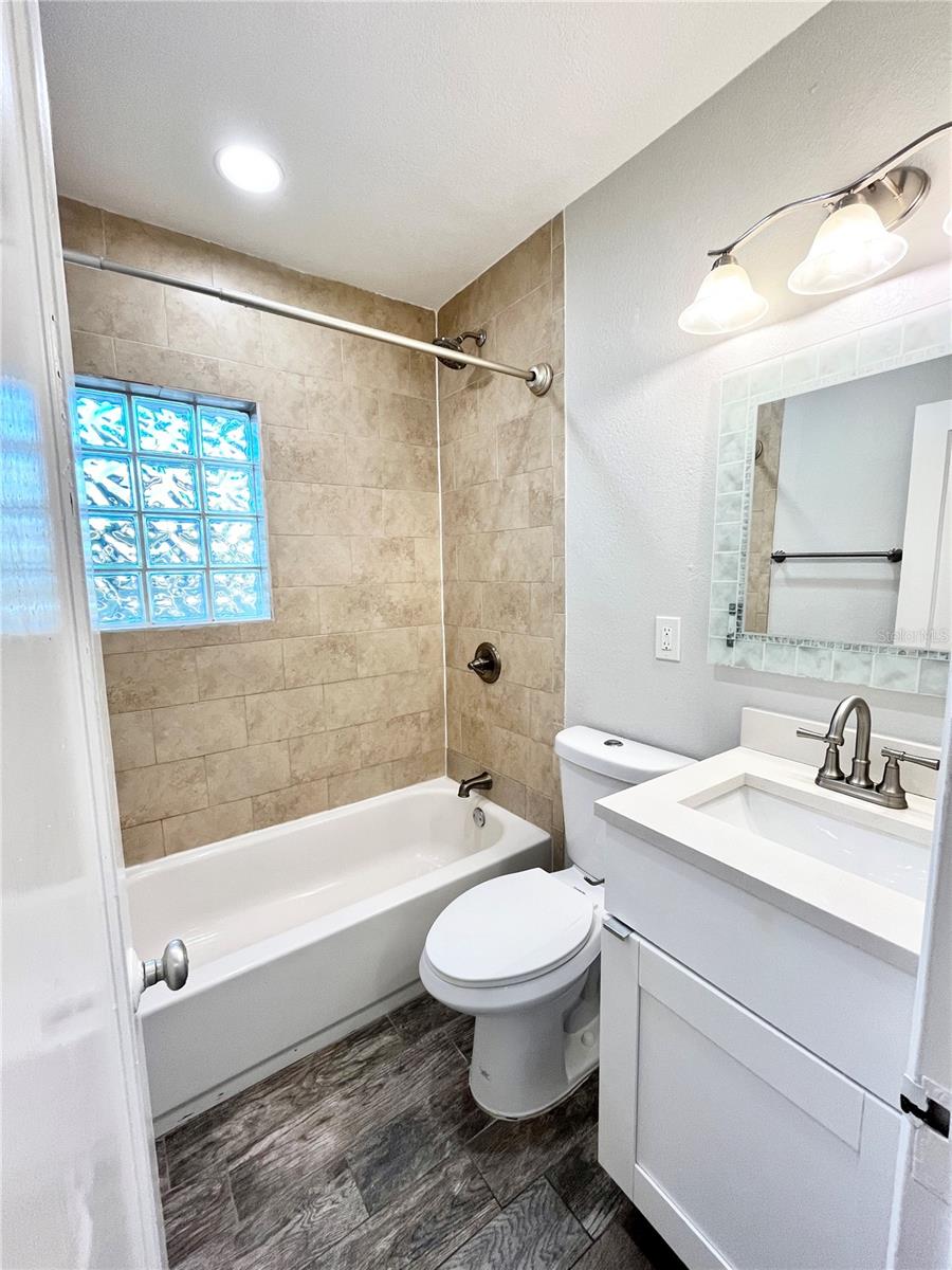 141 41ST AVE NE, ST PETERSBURG, FL, 33703