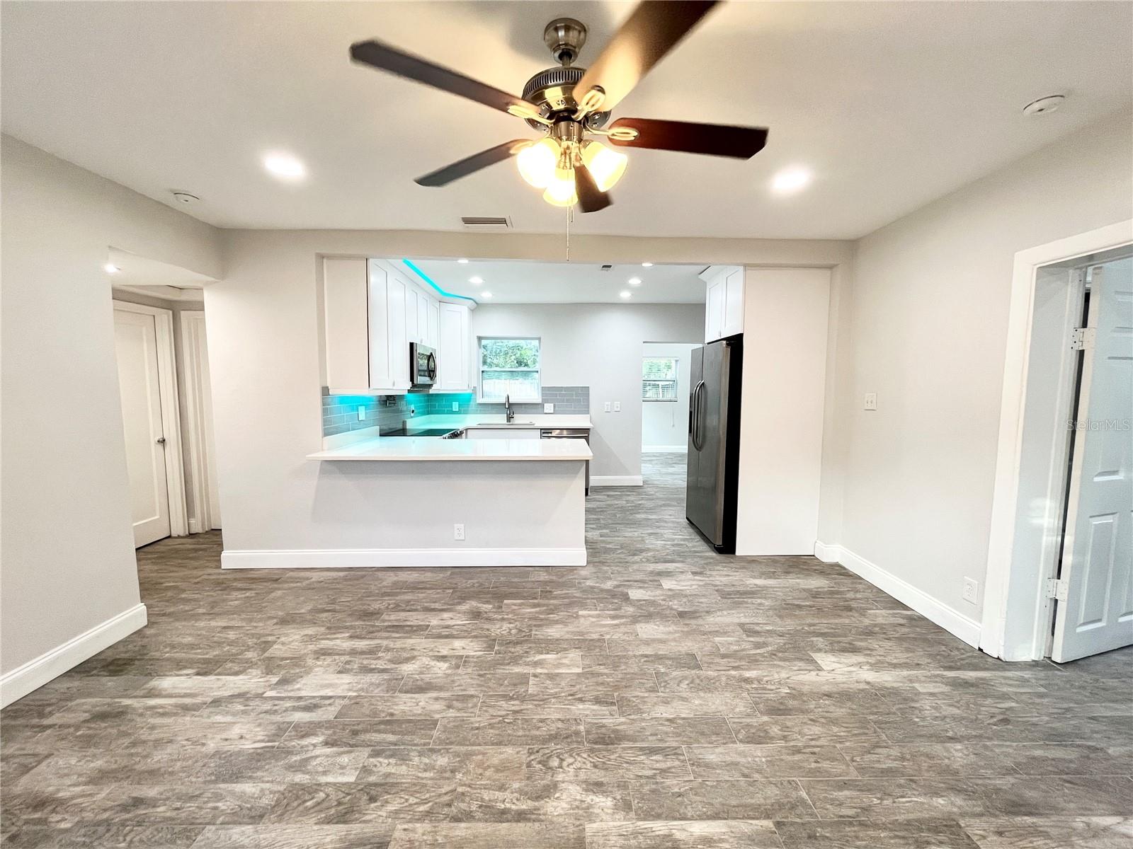 141 41ST AVE NE, ST PETERSBURG, FL, 33703