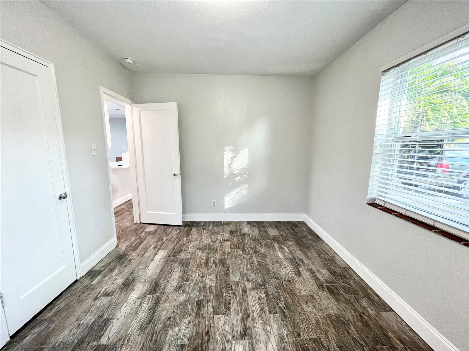 141 41ST AVE NE, ST PETERSBURG, FL, 33703