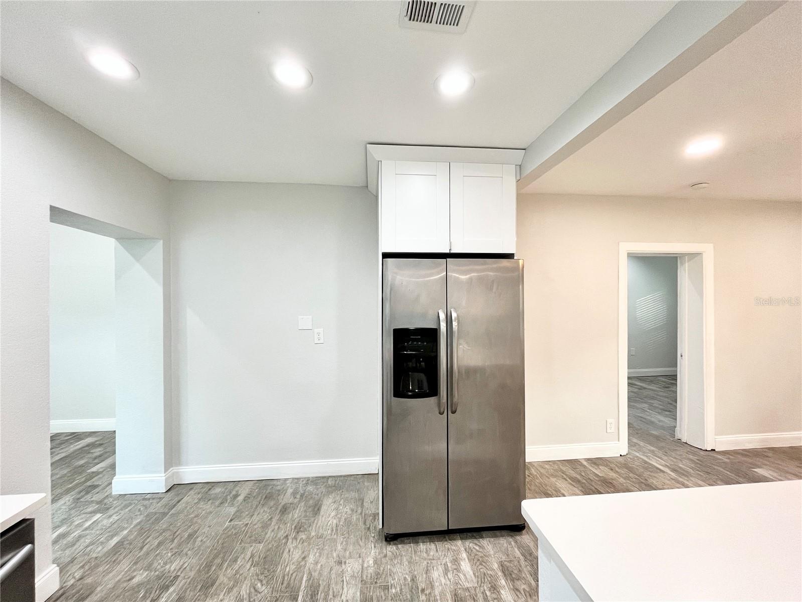 141 41ST AVE NE, ST PETERSBURG, FL, 33703