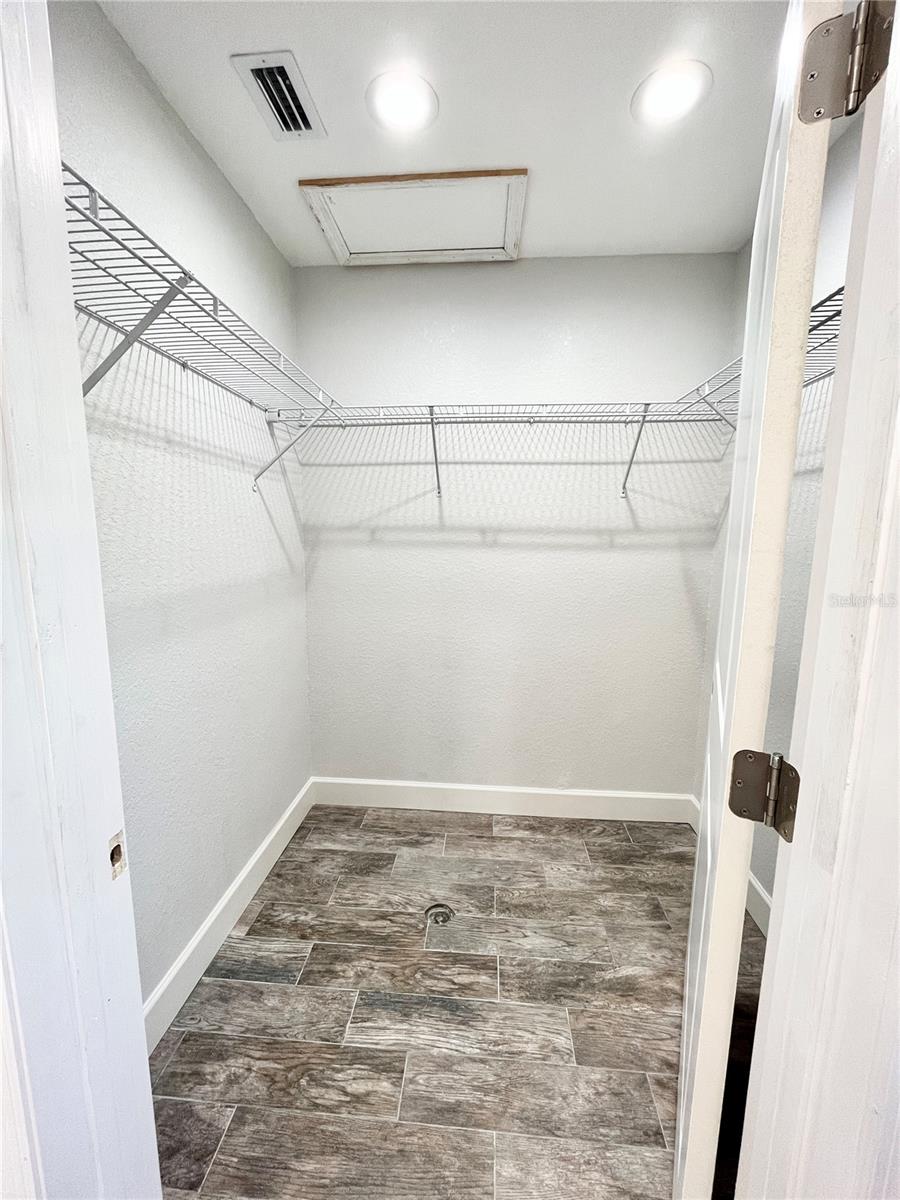 141 41ST AVE NE, ST PETERSBURG, FL, 33703