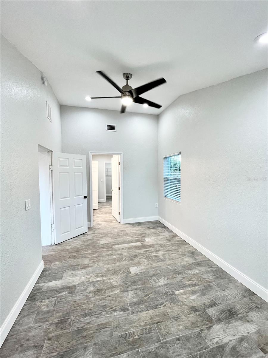 141 41ST AVE NE, ST PETERSBURG, FL, 33703