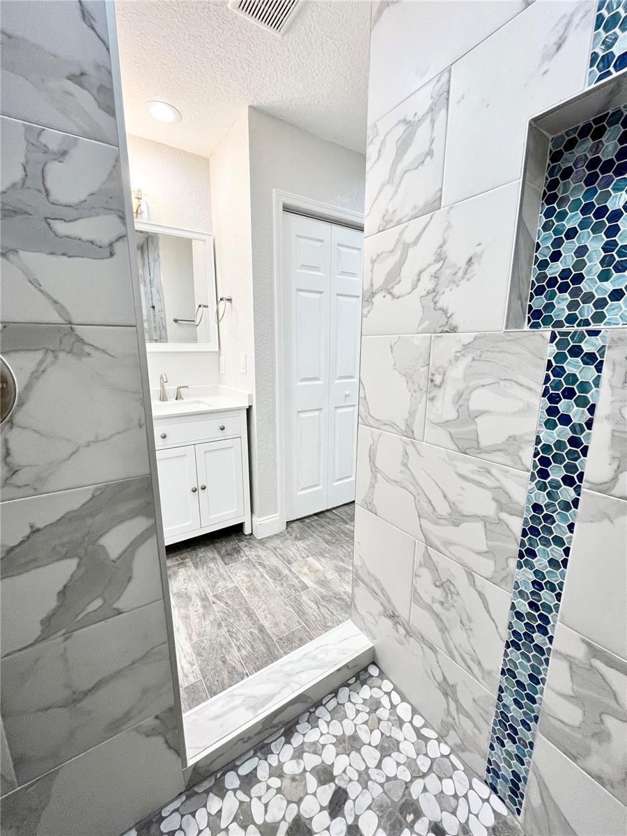 141 41ST AVE NE, ST PETERSBURG, FL, 33703