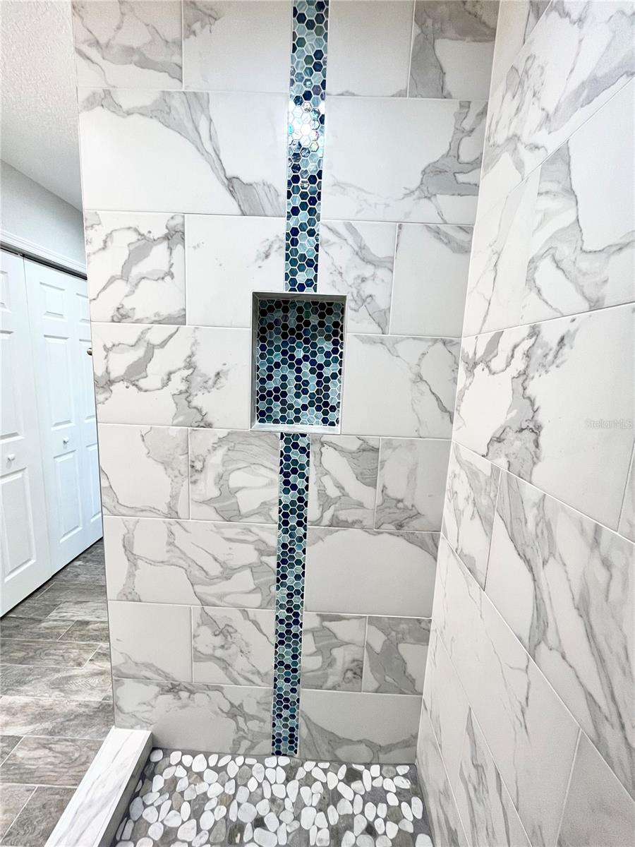 141 41ST AVE NE, ST PETERSBURG, FL, 33703