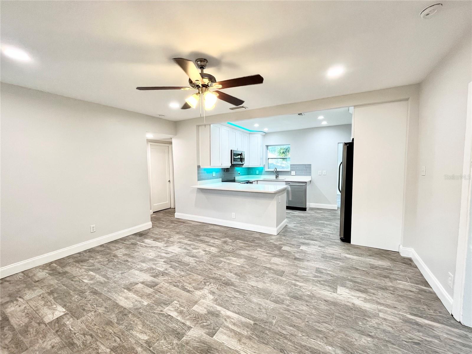 141 41ST AVE NE, ST PETERSBURG, FL, 33703