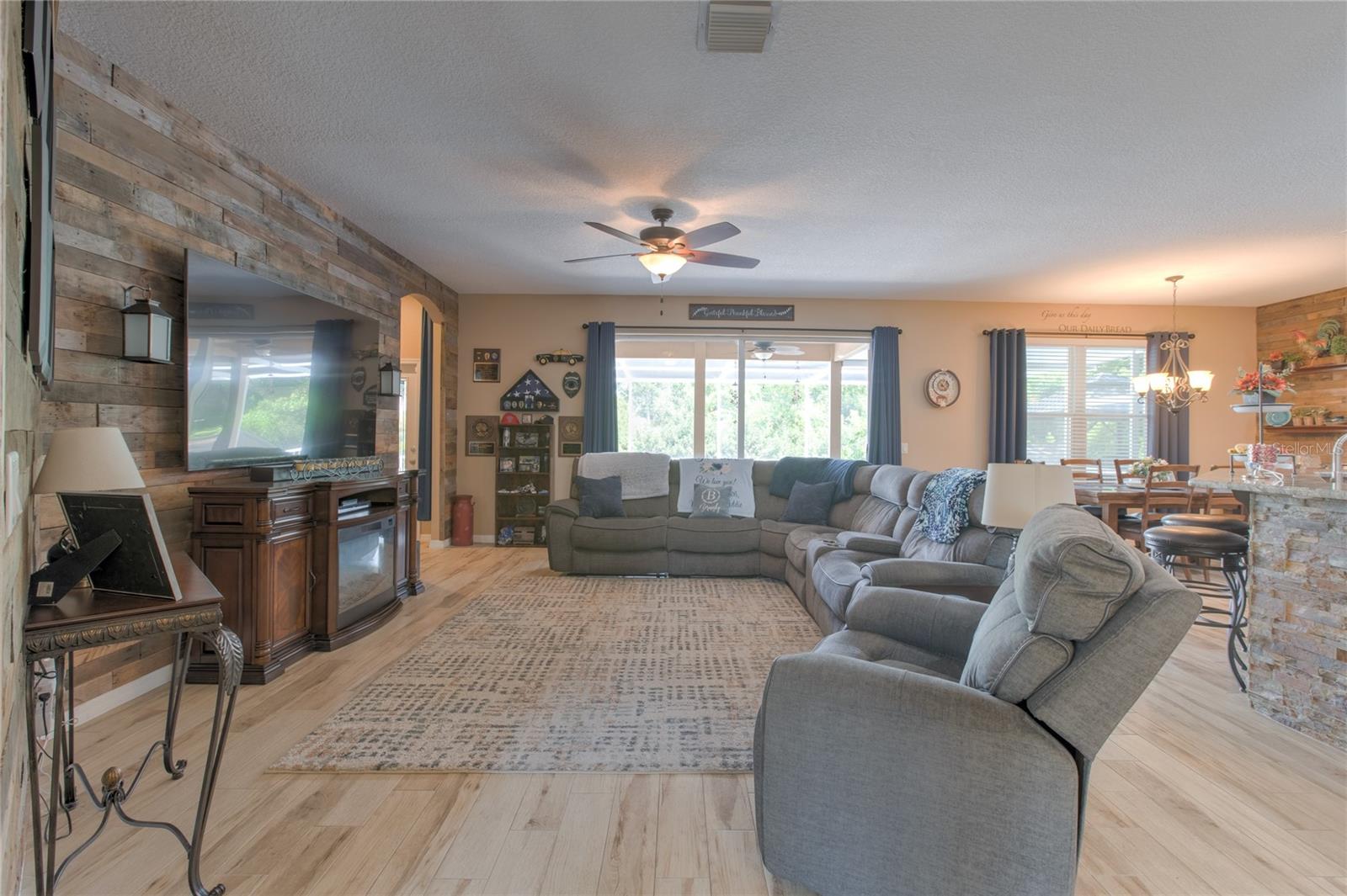 269 ENGLENOOK DR, DEBARY, FL, 32713