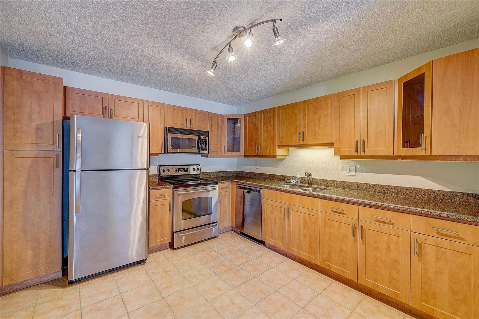 10509 WATERVIEW CT, TAMPA, FL, 33615