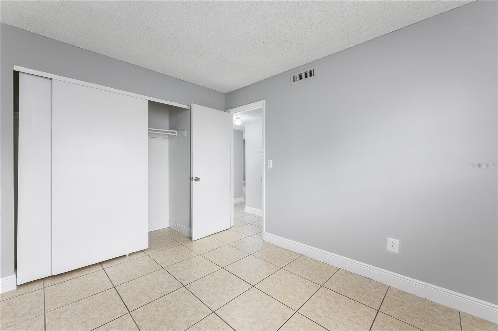 5325 CURRY FORD RD #G202, ORLANDO, FL, 32812
