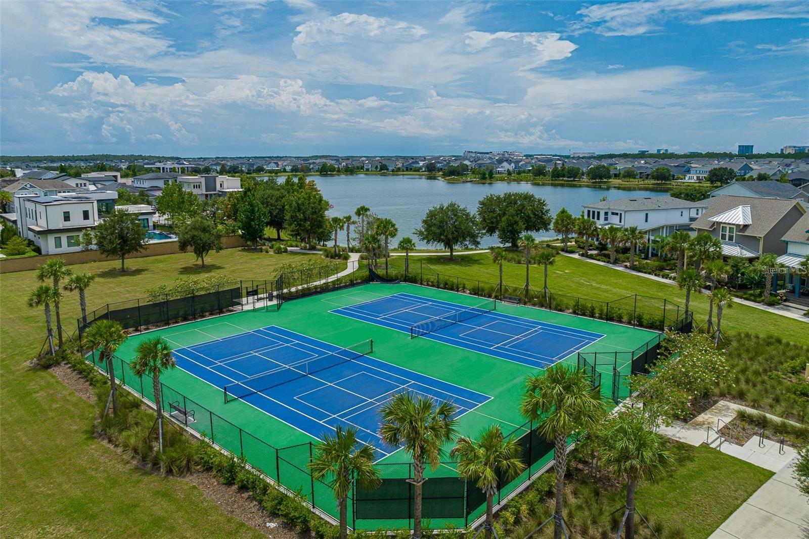 8679 LAUREATE BLVD, ORLANDO, FL, 32827