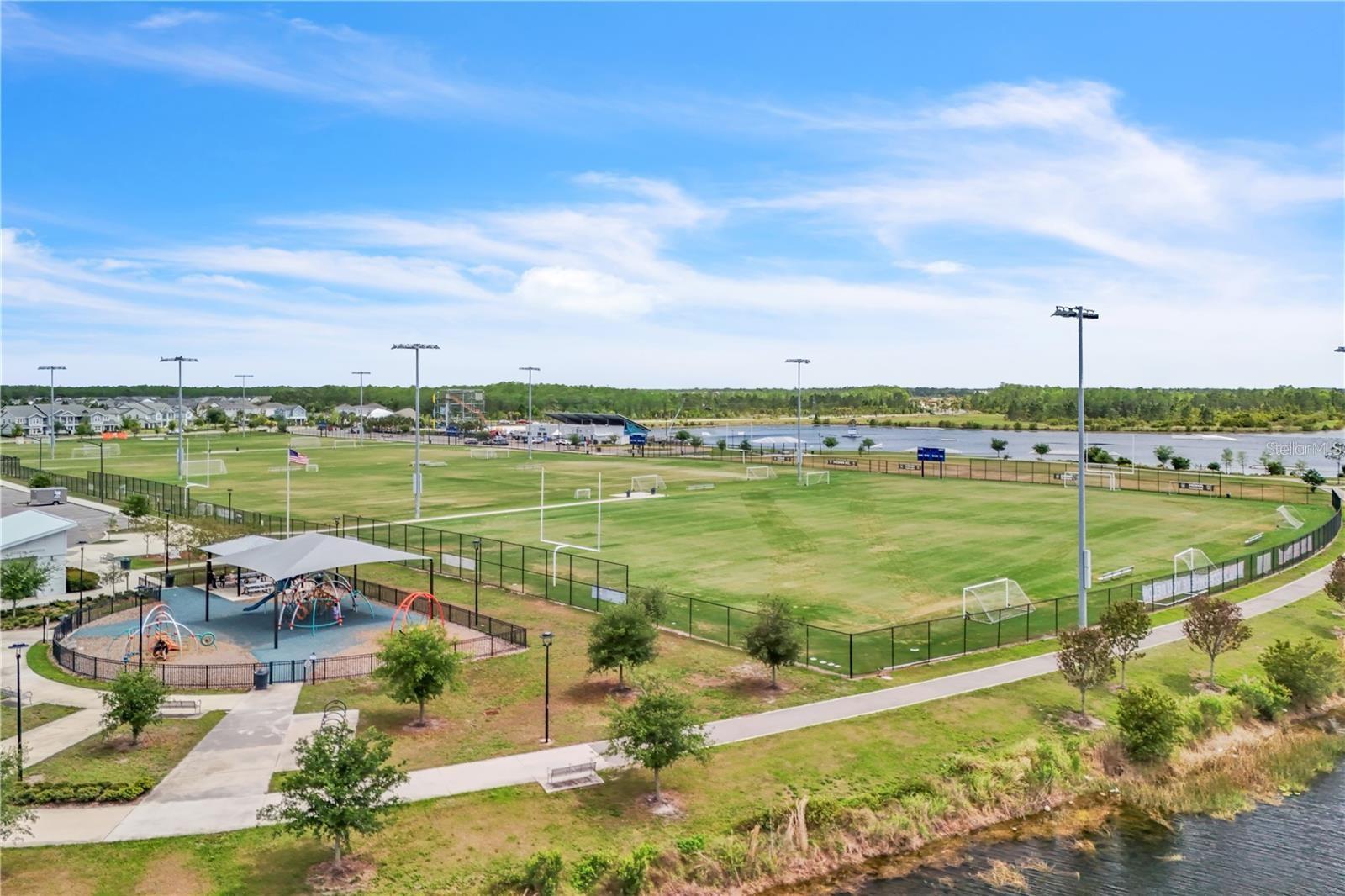 8679 LAUREATE BLVD, ORLANDO, FL, 32827