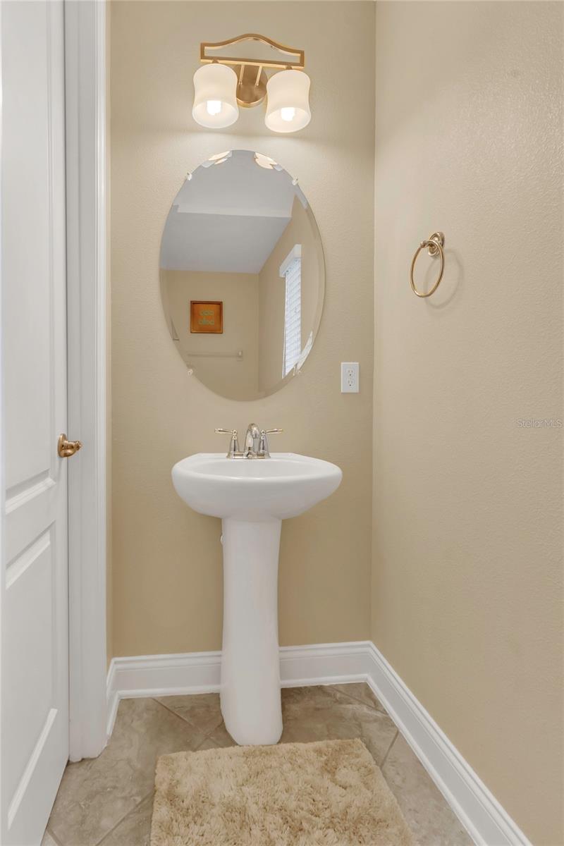 8679 LAUREATE BLVD, ORLANDO, FL, 32827