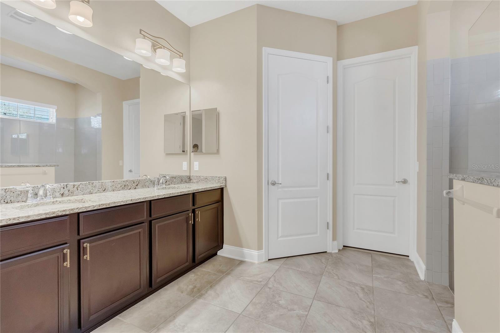 8679 LAUREATE BLVD, ORLANDO, FL, 32827