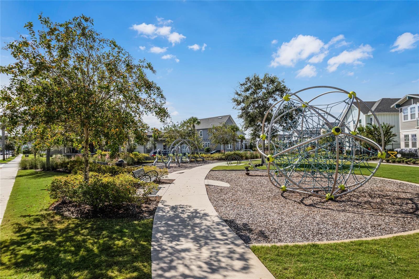 8679 LAUREATE BLVD, ORLANDO, FL, 32827