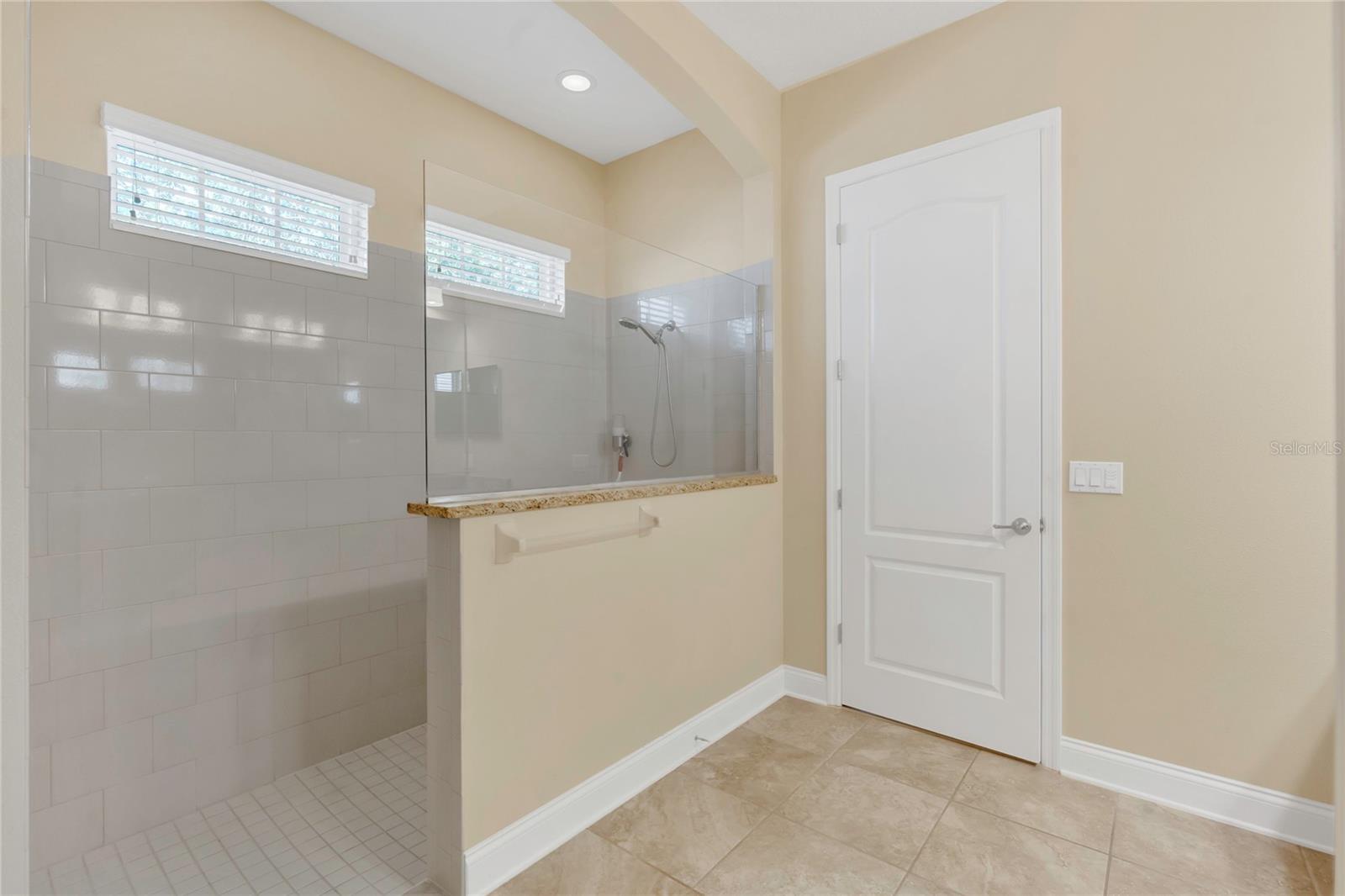 8679 LAUREATE BLVD, ORLANDO, FL, 32827