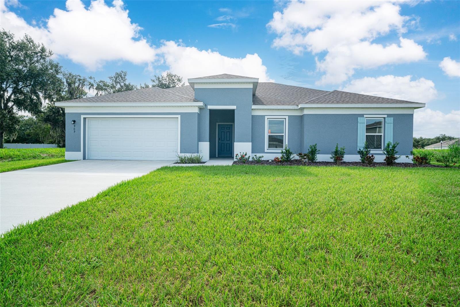 909 GRAND LAKE BLVD, AVON PARK, FL, 33825