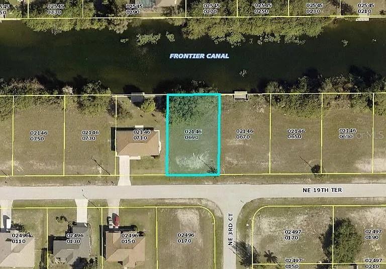 335 NE 19TH TER, CAPE CORAL, FL, 33909