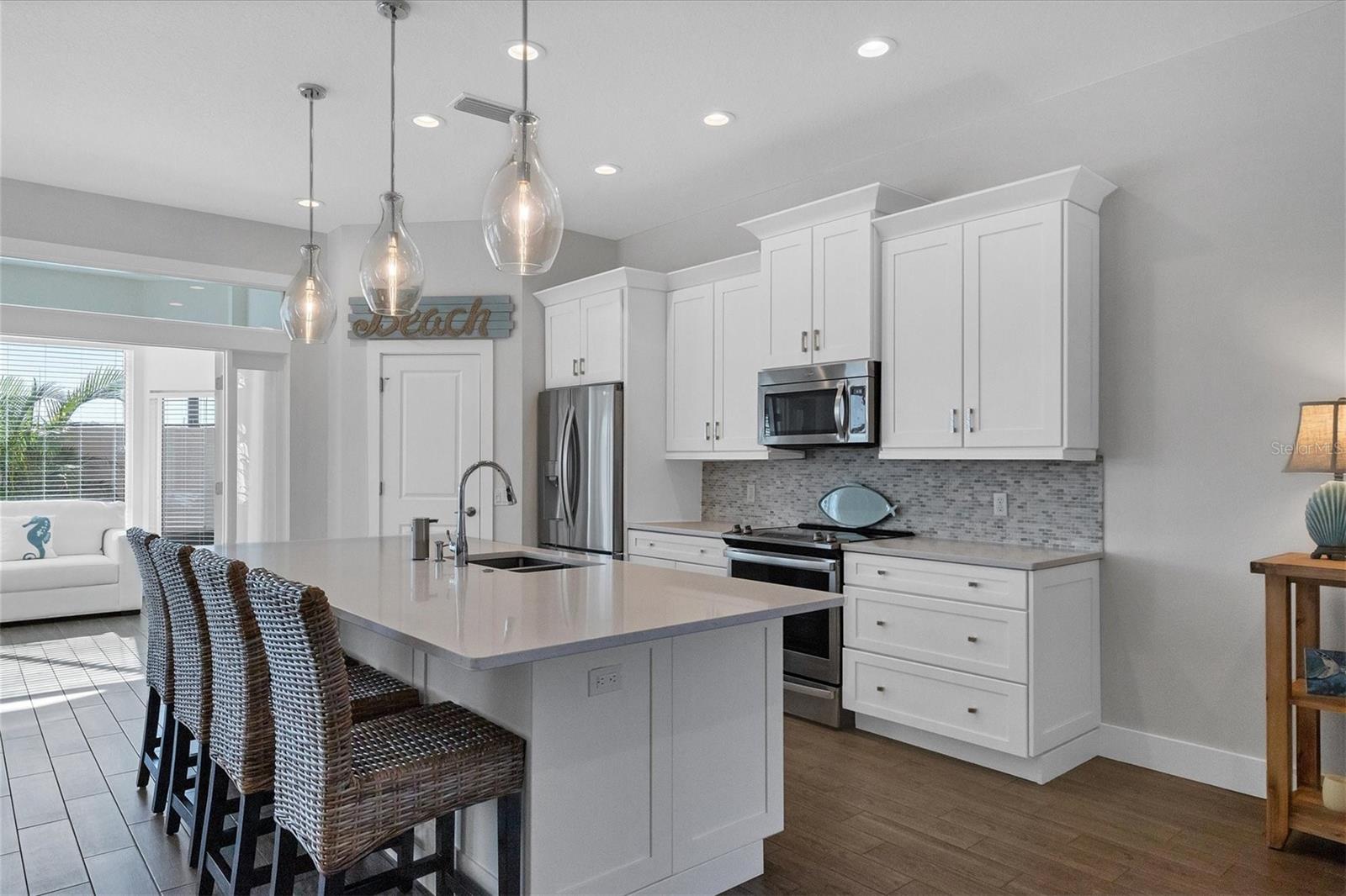 7317 REGINA ROYALE BLVD #20, SARASOTA, FL, 34238