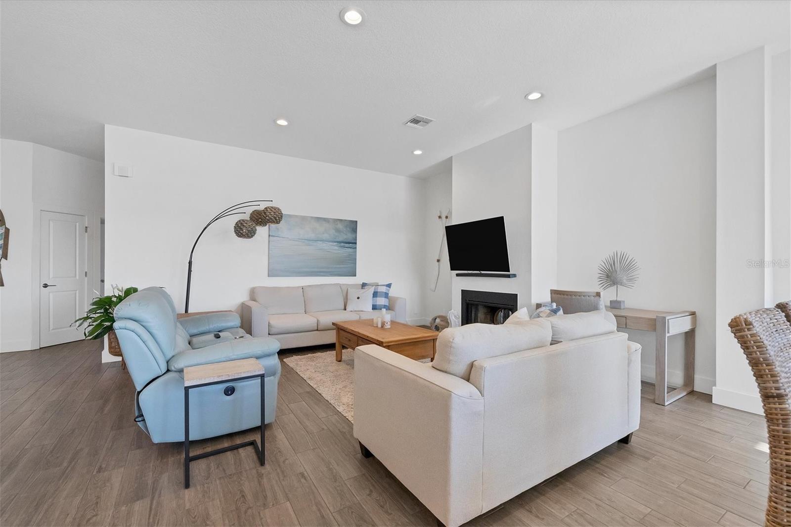 7317 REGINA ROYALE BLVD #20, SARASOTA, FL, 34238