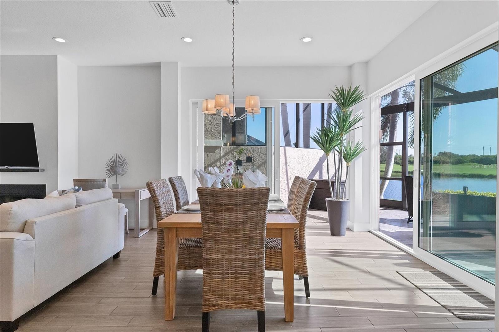 7317 REGINA ROYALE BLVD #20, SARASOTA, FL, 34238