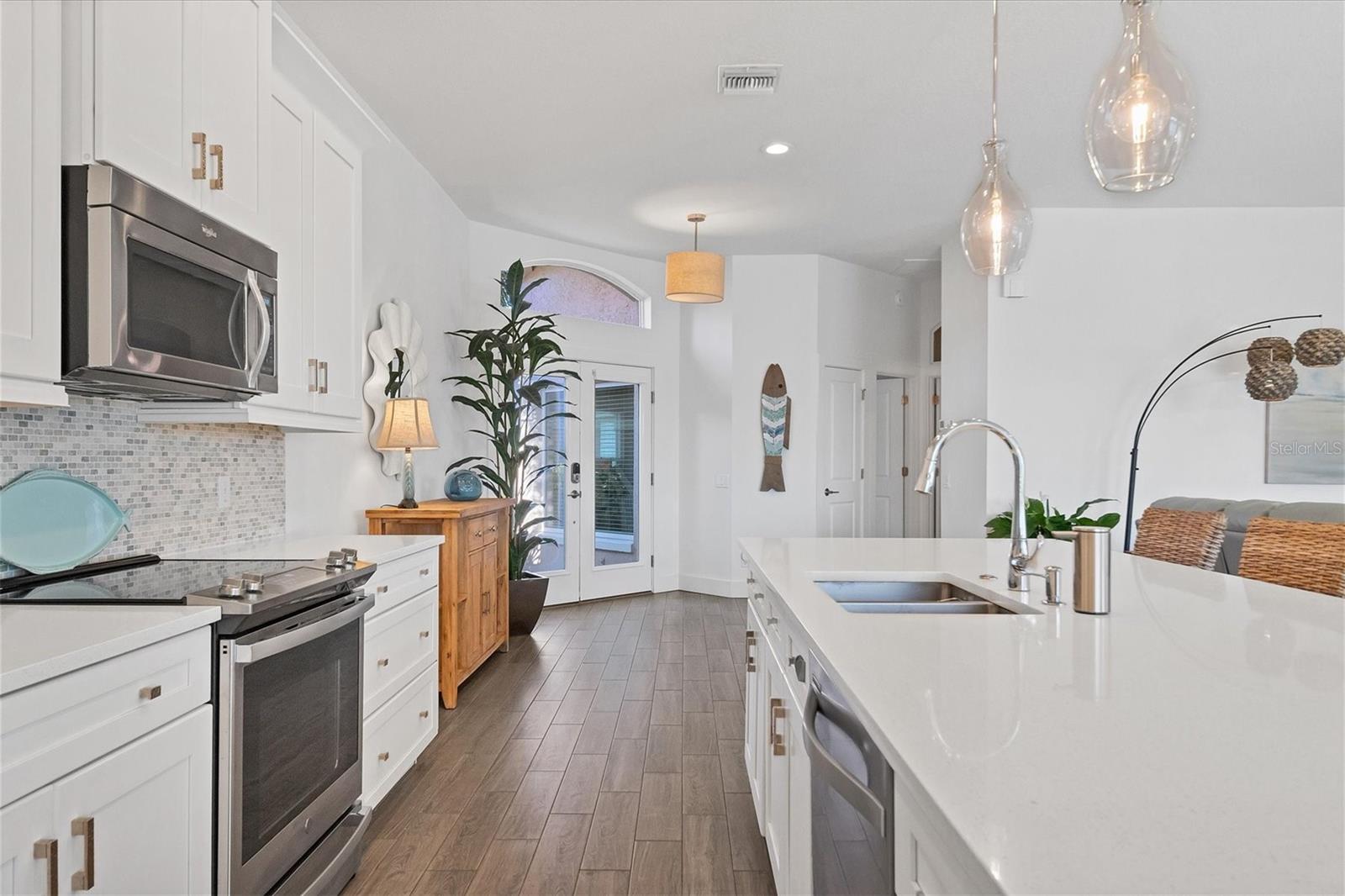 7317 REGINA ROYALE BLVD #20, SARASOTA, FL, 34238