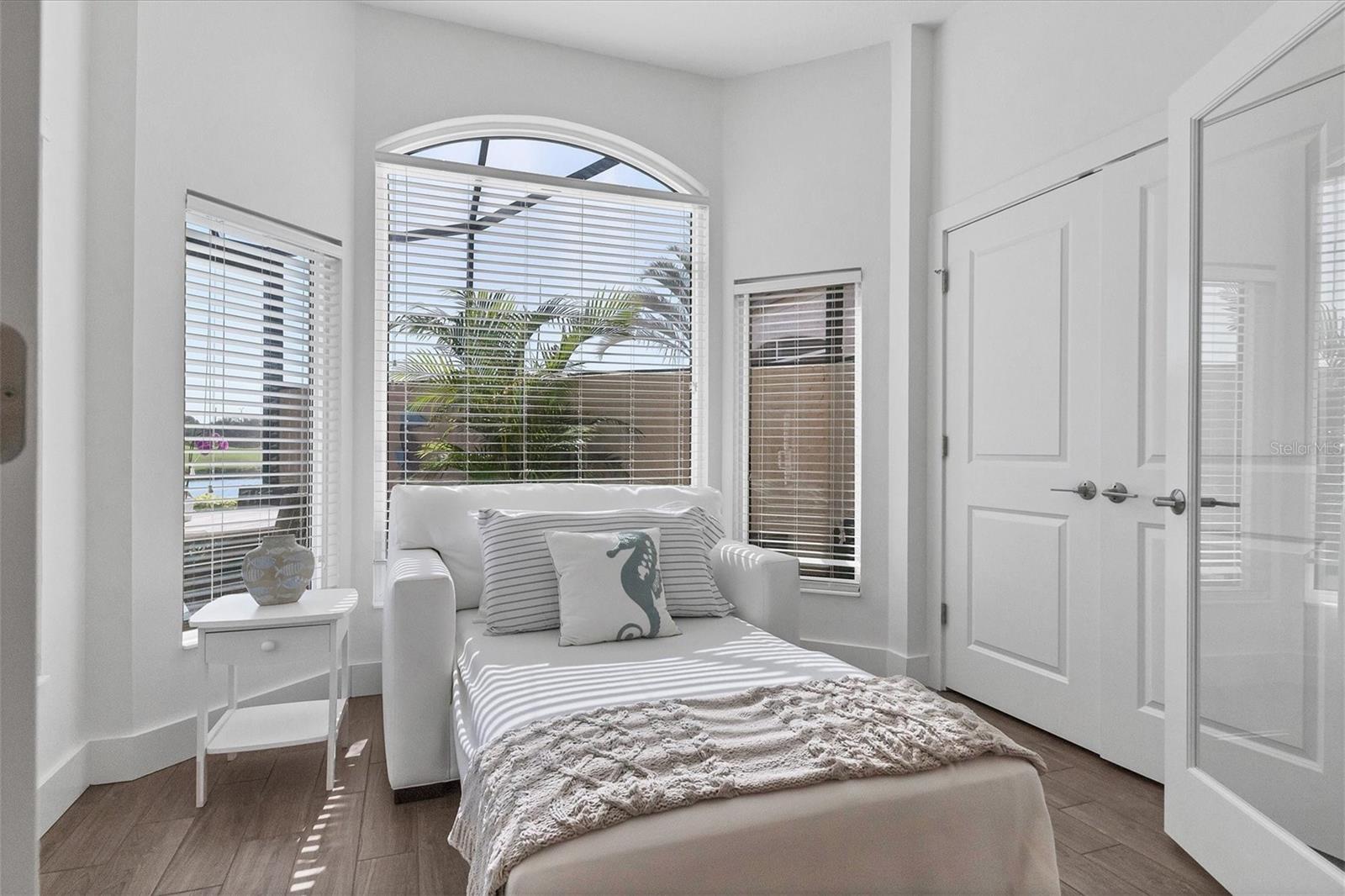 7317 REGINA ROYALE BLVD #20, SARASOTA, FL, 34238