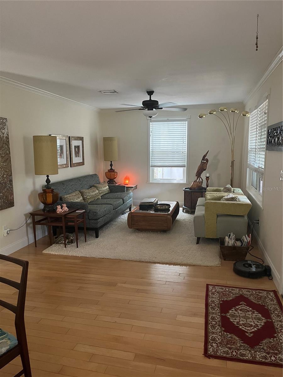 840 9TH AVE S, ST PETERSBURG, FL, 33701